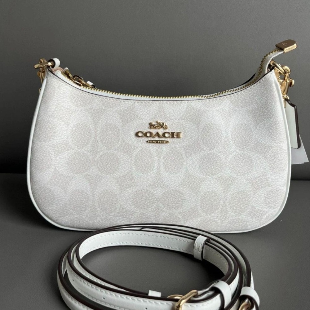 Coach White and Gold Shoulder Bag
